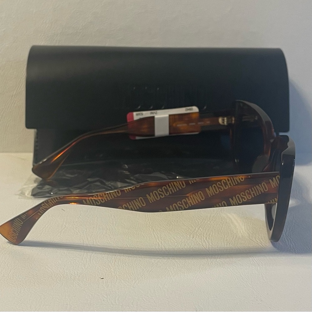 New Moschino Brown and Gold Sunglasses - Picture 2 of 5